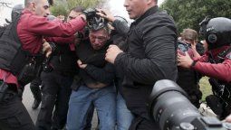 Sergio Berni, según él, siendo detenido por la policía de la Ciudad.