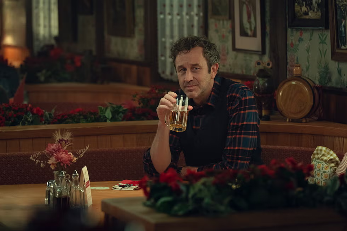 El episodio pone sobre la mesa la corrupción y las dificultades dentro del sistema de salud estadounidense, añadiendo capas de complejidad a una narrativa ya de por sí intensa. El episodio pone sobre la mesa la corrupción y las dificultades dentro del sistema de salud estadounidense, añadiendo capas de complejidad a una narrativa ya de por sí intensa.