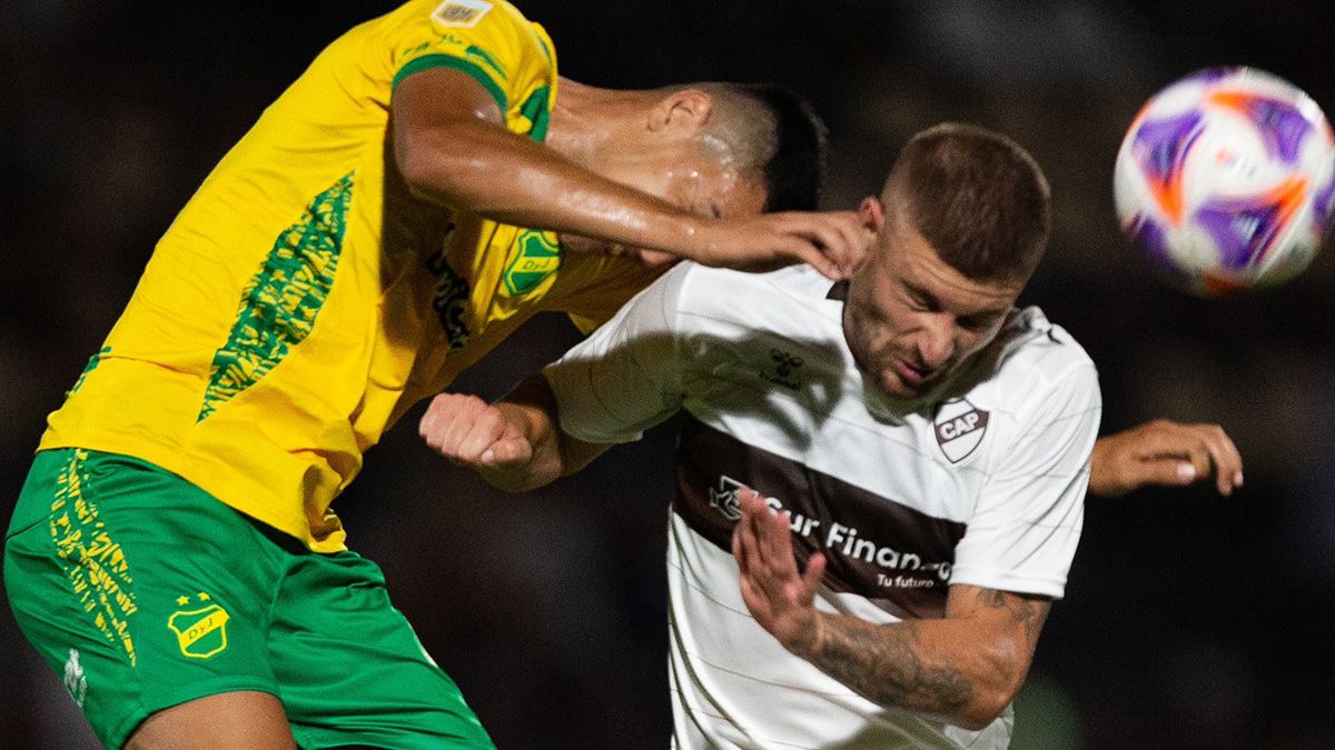River se trepó a la punta de la Liga Profesional de Fútbol (LPF) tras ganarle 0-2 a Sarmiento de Junín pero San Lorenzo podría bajarlo de la cima. (Foto: Noticias Argentinas)