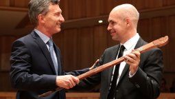 altText(Muy preocupado por la foto de Larreta, Macri intenta liderar el pleito judicial por la coparticipación)}