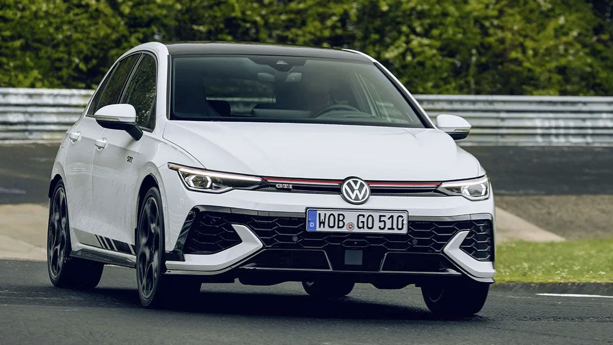 Volkswagen Golf GTI Clubsport. Volkswagen Golf GTI Clubsport. 