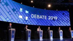 altText(Bloque 4: Cruce Macri vs. Alberto F. sobre desarrollo social (larga vida a la pobreza argentina))}