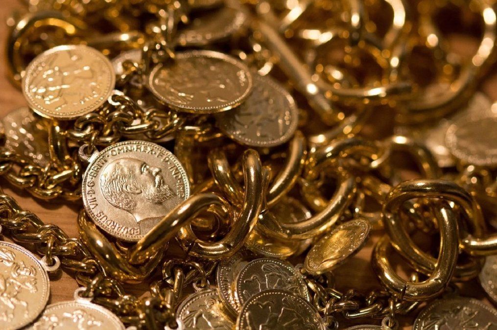El oro humilló a todos en 2025: Subió 65% y dejó en ridículo al dólar y las acciones