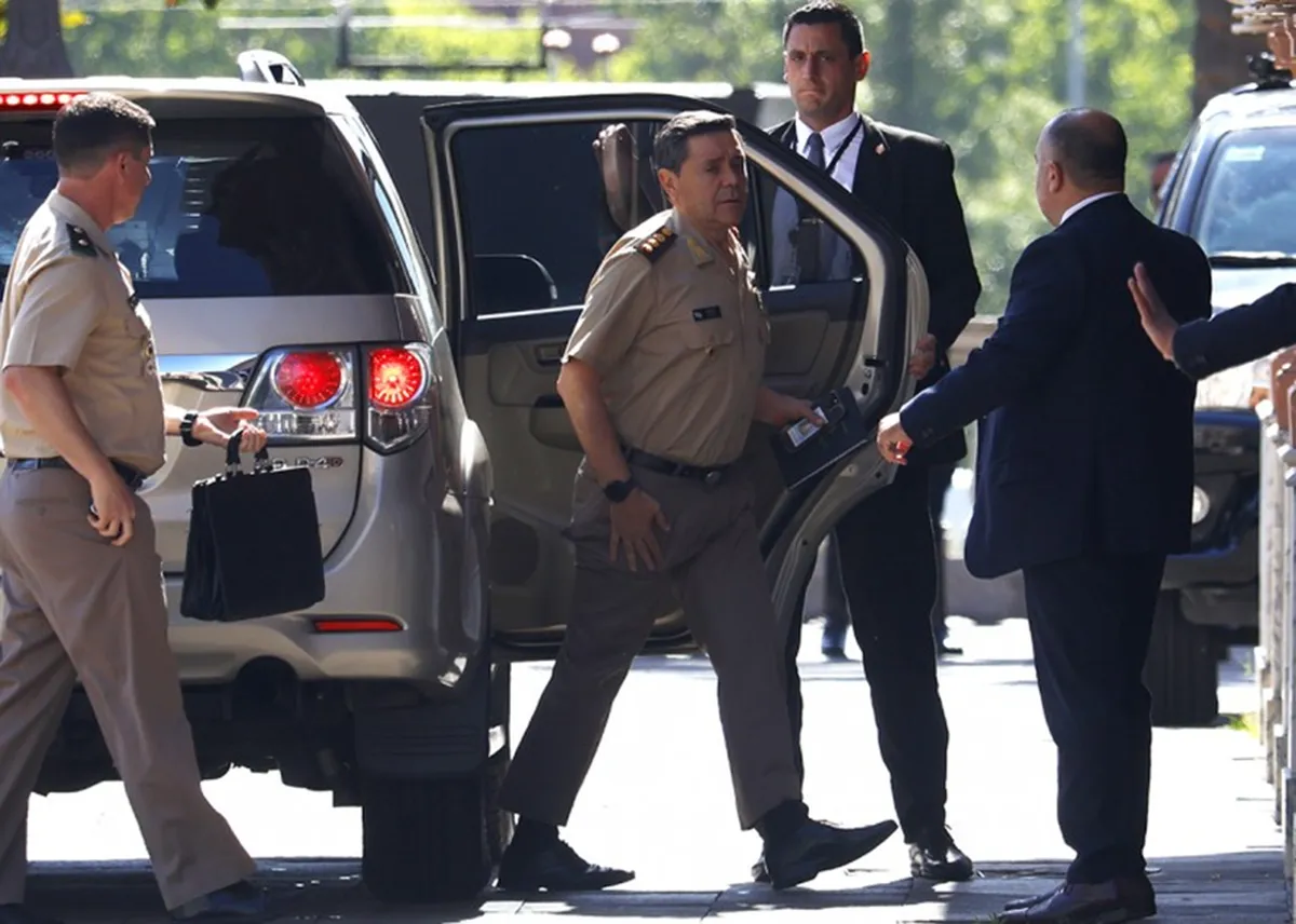 Teniente General Carlos Presti visitando a Javier Milei en Casa Rosada Teniente General Carlos Presti visitando a Javier Milei en Casa Rosada
