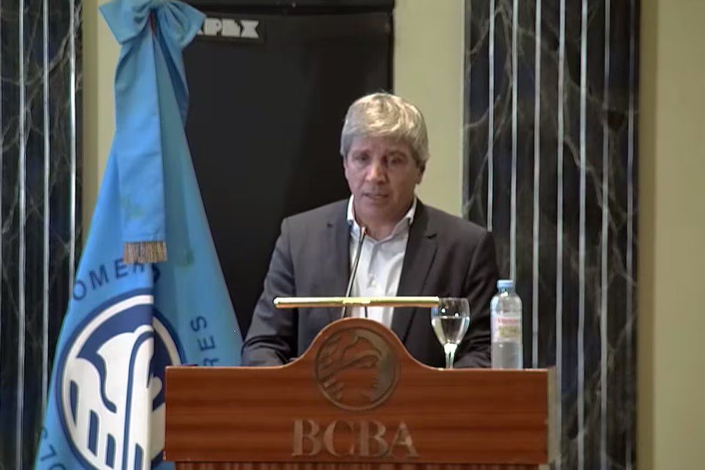 Luis Caputo no logra llevar tranquilidad a los mercados.