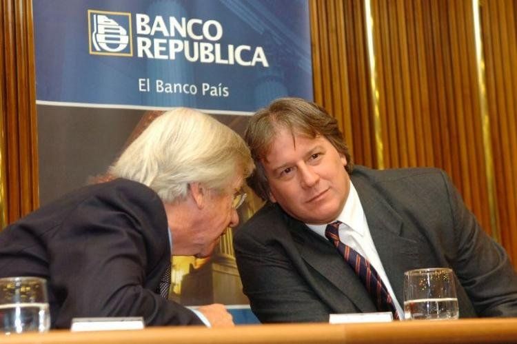 Danilo Astori, vicepresidente de Uruguay, y Fernando Lorenzo, ministro de Economía.