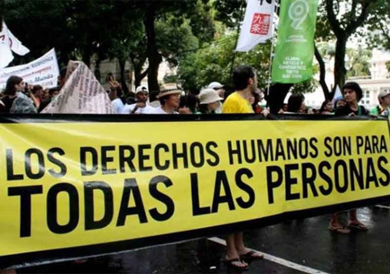 Amnist&iacute;a Internacional present&oacute; el informe Estado de vigilancia, donde denuncia la expansi&oacute;n de una infraestructura de tecnoautoritarismo y vigilancia masiva en Argentina. Seg&uacute;n la organizaci&oacute;n, la compra de software de reconocimiento facial, drones y el rastreo en redes sociales vulneran la privacidad y buscan desincentivar las manifestaciones pac&iacute;ficas.