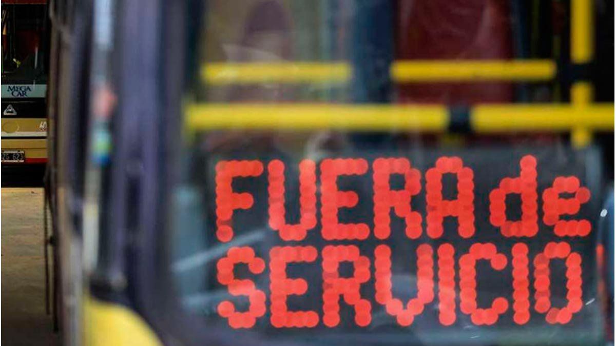 Colectivos reducen frecuencias en toda Argentina y afecta a los pasajeros.&nbsp;