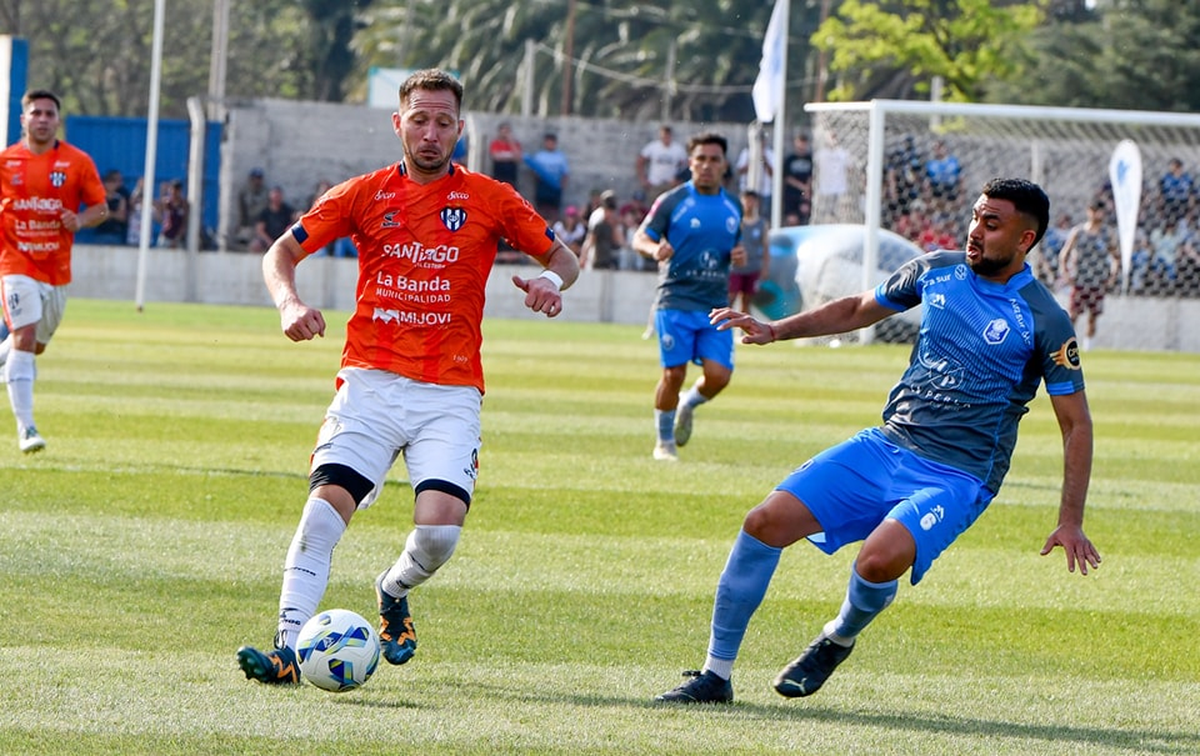 Sarmiento de La Banda se trajo un empate de Bolivar y pas&oacute; a la final.