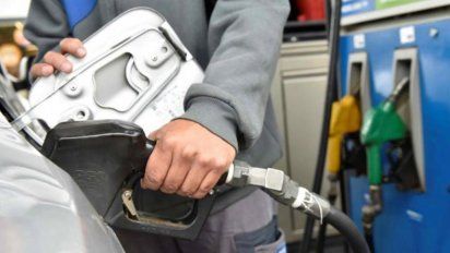 La casta, al rojo vivo: No se pagan ni la nafta