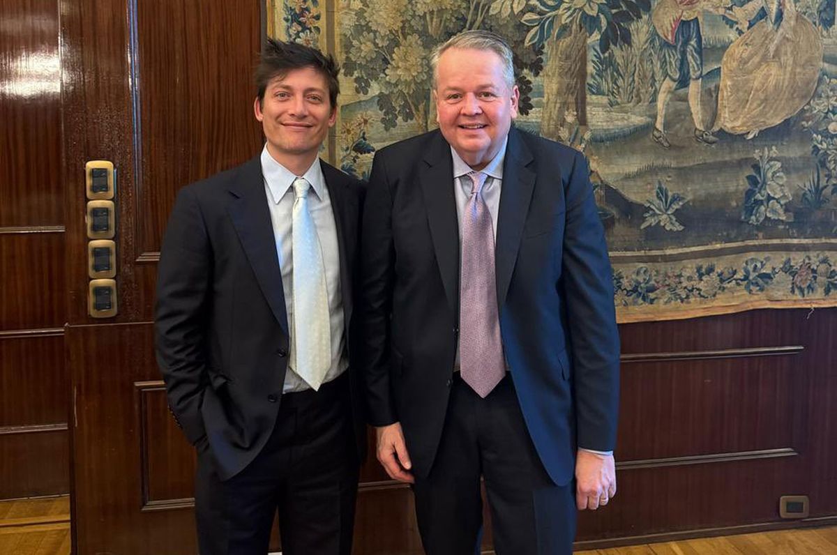 Santiago Caputo y Barry Bennet en la Casa Rosada.&nbsp;