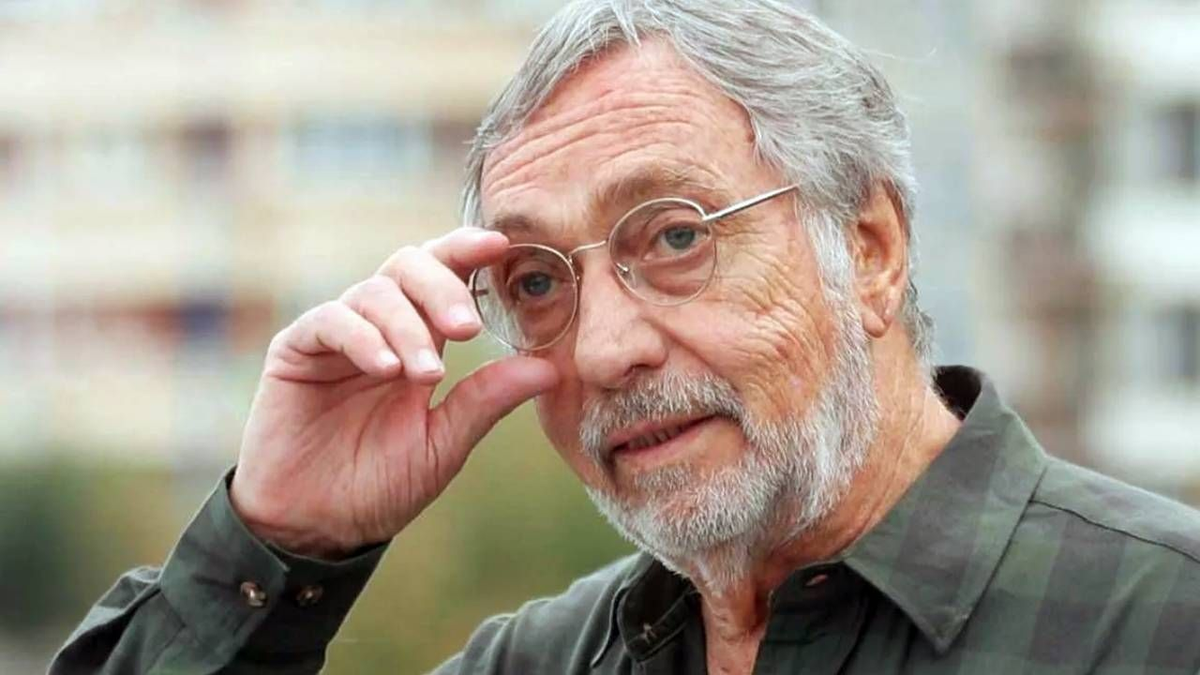 Fue reconocido transversalmente tras su muerte, aunque reactivó tensiones políticas por sus críticas al kirchnerismo y al estilo de Javier Milei. Fue reconocido transversalmente tras su muerte, aunque reactivó tensiones políticas por sus críticas al kirchnerismo y al estilo de Javier Milei.