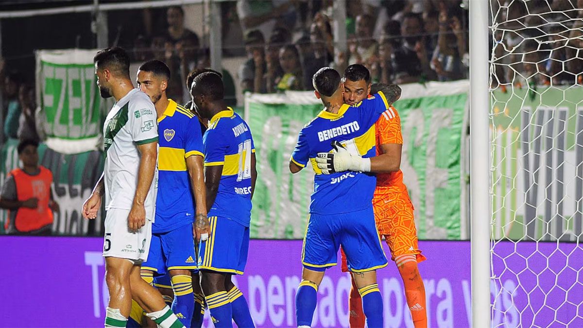 Miltón Giménez se prepara para sumarse a Boca y le dará salida a tres jugadores, entre ellos, a Darío Benedetto, tras confesar que era hincha de River. Miltón Giménez se prepara para sumarse a Boca y le dará salida a tres jugadores, entre ellos, a Darío Benedetto, tras confesar que era hincha de River.