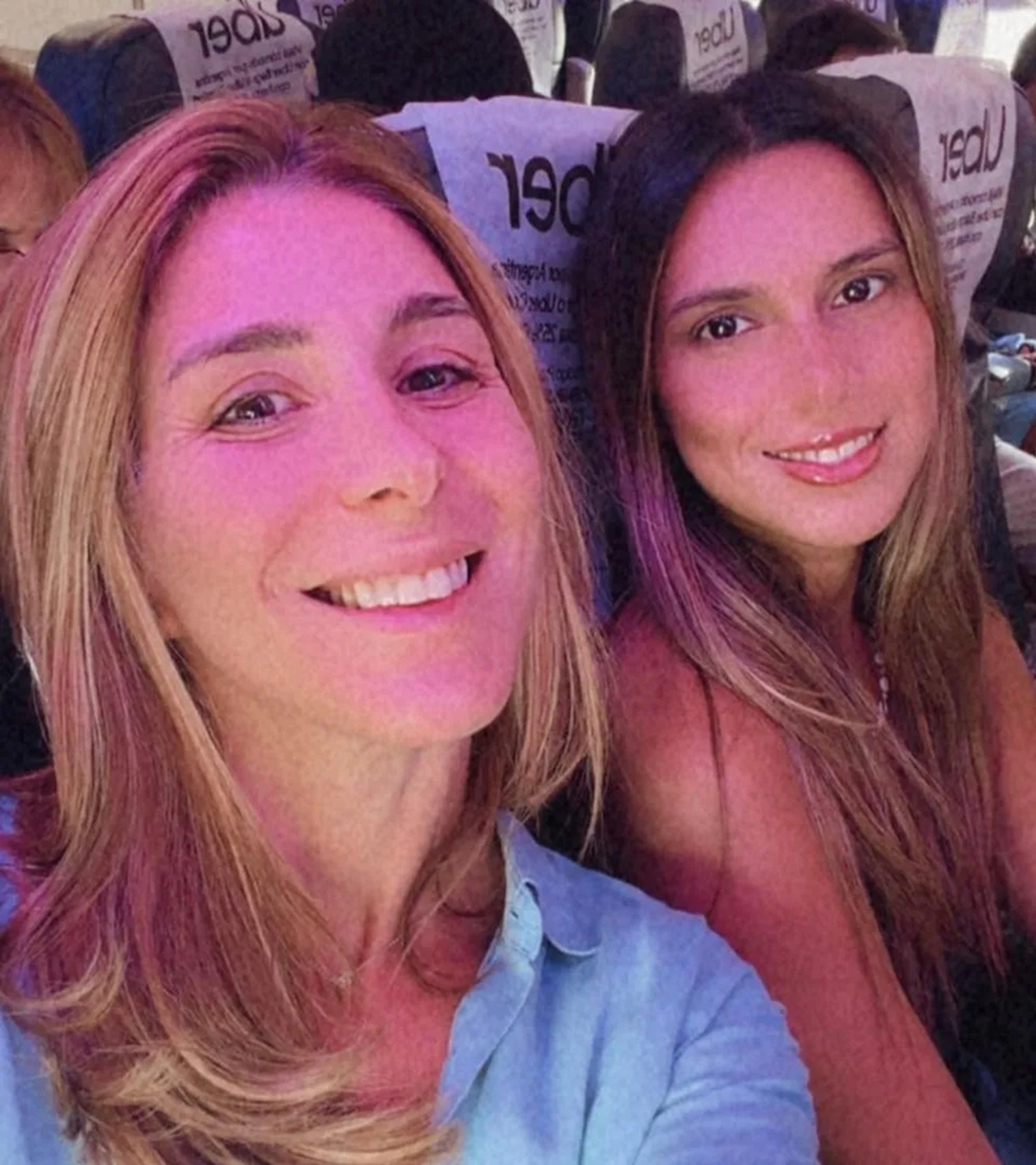 Agostina Páez junto a su abogada, luego de 2 meses de detención domiciliaria con tobillera electrónica en Brasil Agostina Páez junto a su abogada, luego de 2 meses de detención domiciliaria con tobillera electrónica en Brasil