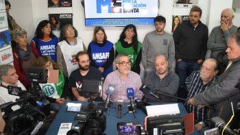 Sindicados de Santa Fe organizan marcha contra las medidas de Milei. Sindicados de Santa Fe organizan marcha contra las medidas de Milei.