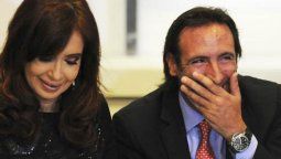 altText(La risa, la estrategia cambiaria de Lorenzino: “Me río de la cotización”)}
