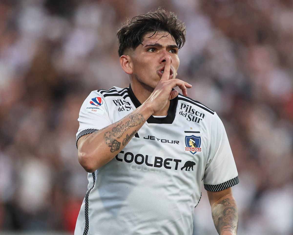 Carlos Palacios llega a Boca