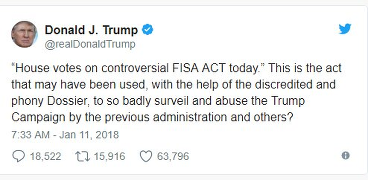 En 2018, Trump arremetió de lleno contra la comunidad de inteligencia, calificándola de guarida de víboras deseosas de abusar de su poder para inmiscuirse en la política, y las acusó de intervenir ilegalmente sus oficinas en la Torre Trump. Ahora, en cambio, las usaría a su favor. En 2018, Trump arremetió de lleno contra la comunidad de inteligencia, calificándola de guarida de víboras deseosas de abusar de su poder para inmiscuirse en la política, y las acusó de intervenir ilegalmente sus oficinas en la Torre Trump. Ahora, en cambio, las usaría a su favor.