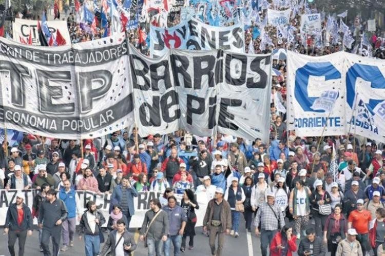 ctep_ccc_barrios_de_pie.jpg