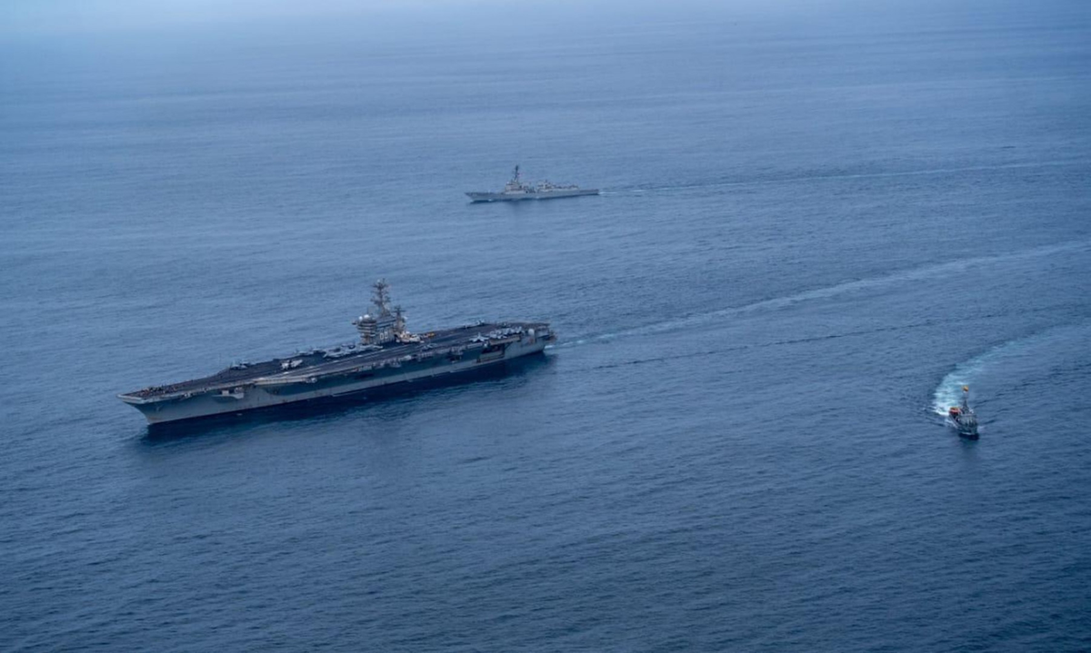 El portaaviones de USA ya se encuentra frente a Mar del Plata. El portaaviones de USA ya se encuentra frente a Mar del Plata.