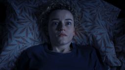 Una escuela entera desaparece y una maestra es la principal sospechosa. ¿Qué oculta esta nueva película de terror en su historia de misterio y crítica social?
