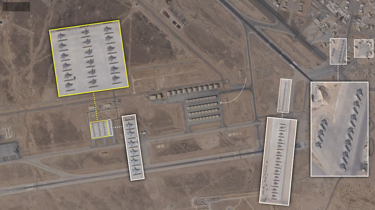 Imágenes satelitales recientes revelan un incremento significativo de aviones militares estadounidenses estacionados en una base aérea cercana a Irán, indicando una posible escalada de tensión regional. (The Washington Post) Imágenes satelitales recientes revelan un incremento significativo de aviones militares estadounidenses estacionados en una base aérea cercana a Irán, indicando una posible escalada de tensión regional. (The Washington Post)
