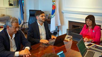 Patricia Bullrich será recibida en Rosario por Pablo Javkin y Maximiliano Pullaro. Patricia Bullrich será recibida en Rosario por Pablo Javkin y Maximiliano Pullaro.