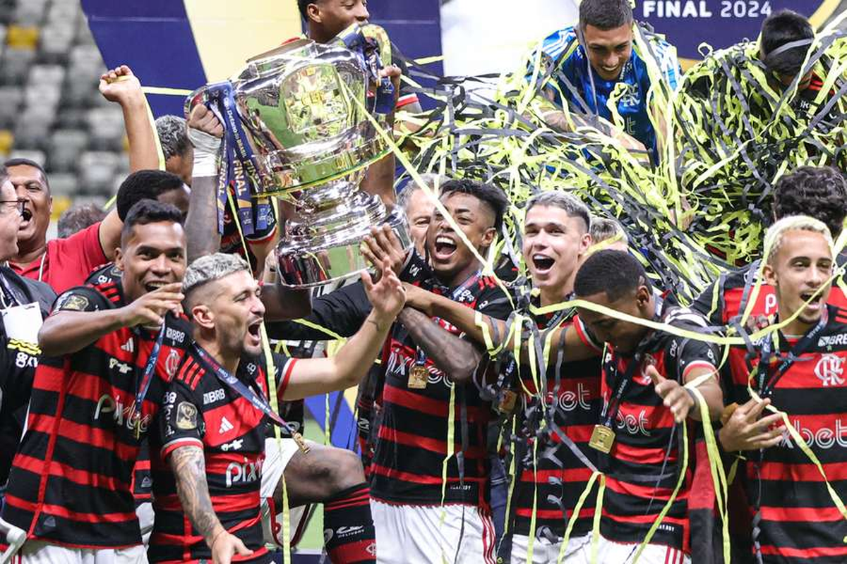Flamengo se llevó 20 palos por la Copa de Brasil; Independiente Rivadavia no llegó a 150.000 dólares... Flamengo se llevó 20 palos por la Copa de Brasil; Independiente Rivadavia no llegó a 150.000 dólares...