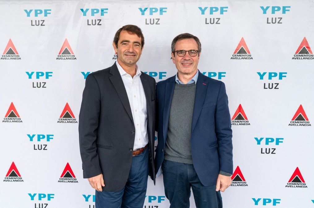 Ejecutivos de las dos compañía presentaron el proyecto conjunto
