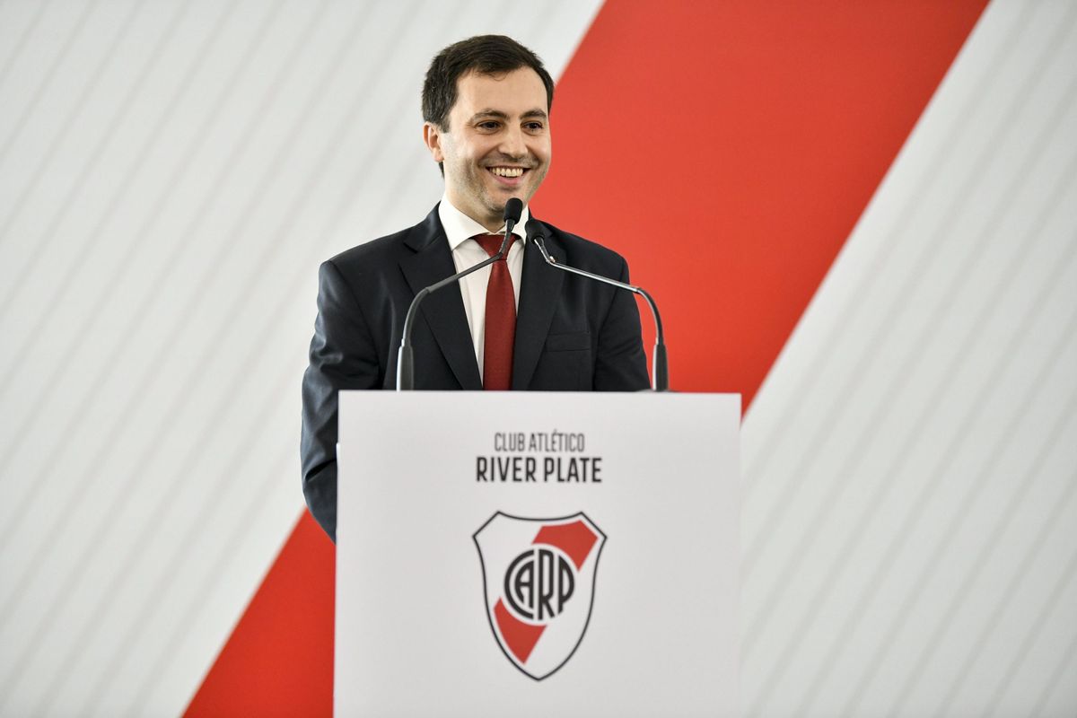 Stéfano Di Carlo, presidente de River Stéfano Di Carlo, presidente de River