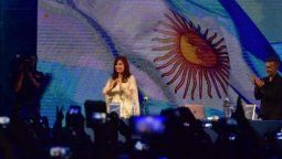 altText(CFK: 
