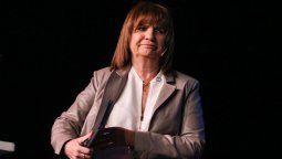 Patricia Bullrich y un palito a Macri.