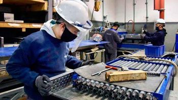 Las Pymes redoblan esfuerzos por un dólar especial para el sector Las Pymes redoblan esfuerzos por un dólar especial para el sector