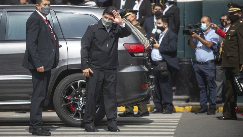 El problema es Argentina: Sin presidente, Perú celebra