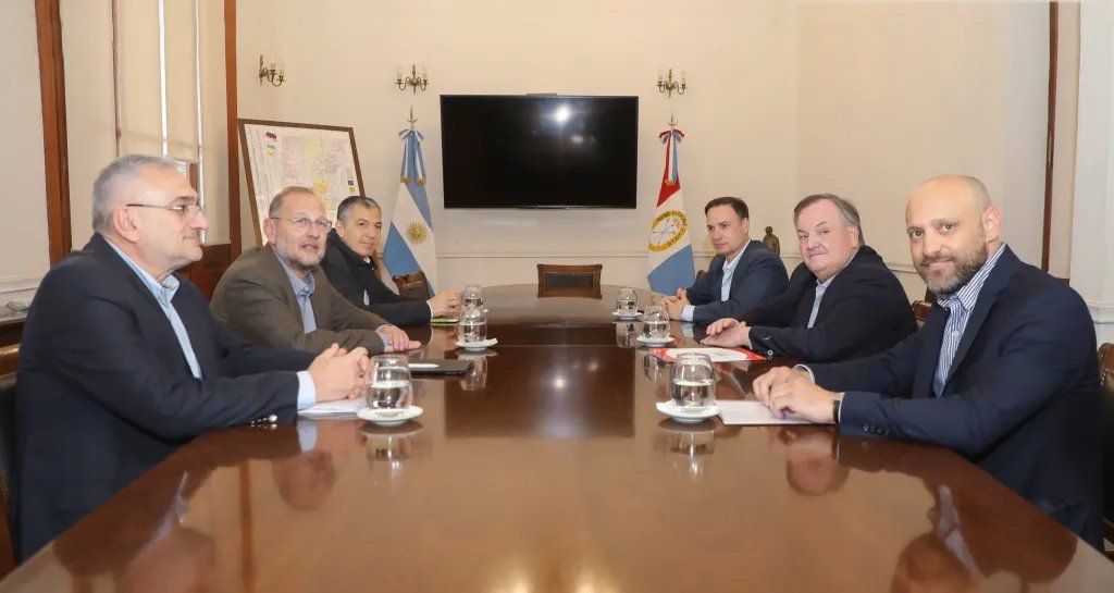 Enviados de Pullaro y Perotti se reunieron en la Casa de Gobierno