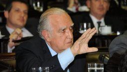 altText(Diputados opositores piden sesión para tratar el mínimo no imponible)}