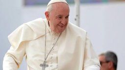 Pese a que Javier Milei moderó sus críticas hacia el Papa Franncisco, los curas villeros organizan una misa para defenderlo.