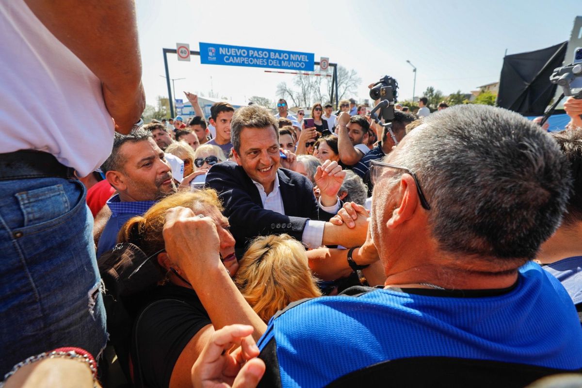 Sábado 16/09, Sergio Massa en Malvinas Argentinas. Sábado 16/09, Sergio Massa en Malvinas Argentinas.