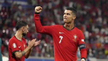 Cristiano Ronaldo y la Selección Portuguesa ante una increíble exigencia de la Federación Portuguesa de Fútbol. Cristiano Ronaldo y la Selección Portuguesa ante una increíble exigencia de la Federación Portuguesa de Fútbol.