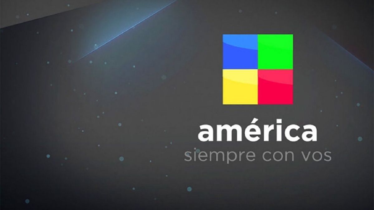 América TV mete cambios fuertes para el verano y Ángel De Brito soltó varias bombas al aire. Programas que siguen, otros que vuelan y un prime time que se reacomoda.