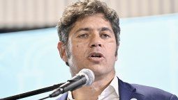 Elgobernador de la provincia de Buenos Aires, Axel Kicillof, puso enfuncionamiento un quirófano móvil para el área de Zoonosis de Avellaneda.