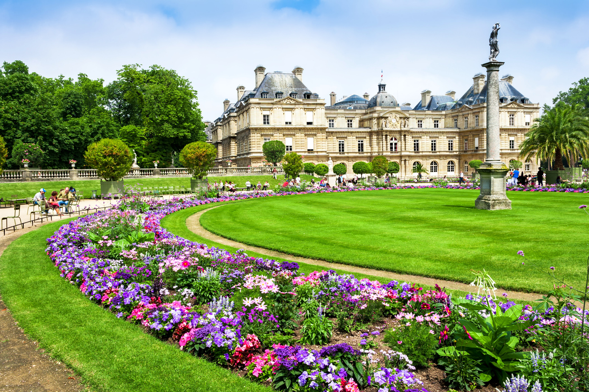 A través del tour en Francia, se podrán recorrer los maravillosos Jardines de Luxemburgo.