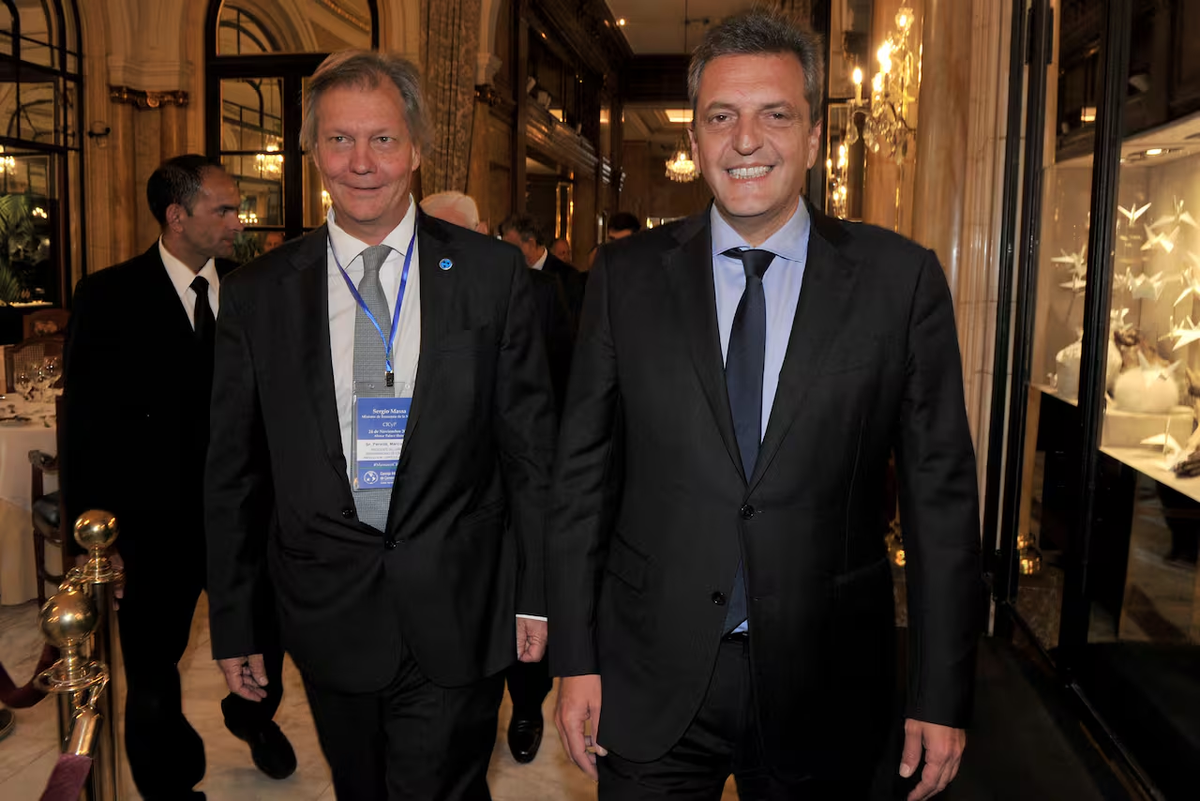 Sergio Massa y Marcos Pereda Born. Sergio Massa y Marcos Pereda Born.