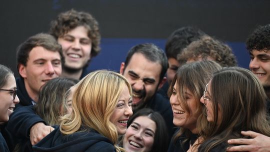 Italia tomaría el control de la Embajada Argentina en Venezuela