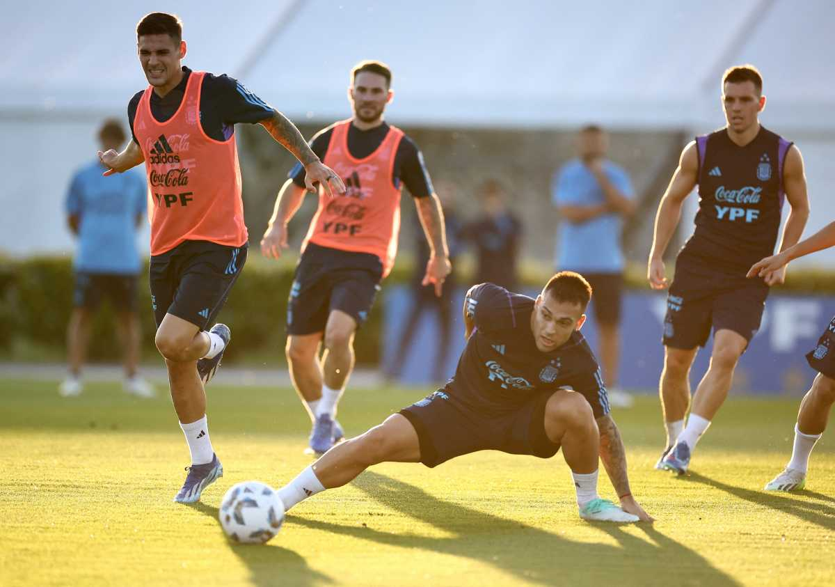 Martínez Quarta entrena en la Selección Argentina, junto a Lautaro Martínez, Gio Lo Celso y Alexis Mac Allister Martínez Quarta entrena en la Selección Argentina, junto a Lautaro Martínez, Gio Lo Celso y Alexis Mac Allister