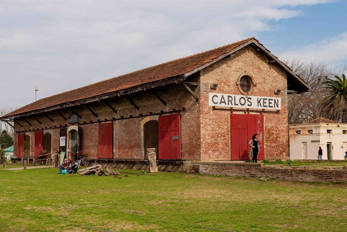 Carlos Keen, un pueblo espectacular en Buenos Aires. Carlos Keen, un pueblo espectacular en Buenos Aires.