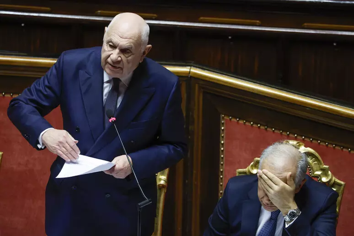 El ministro de Justicia de Italia, Carlo Nordio, se defendió ante las críticas por la liberación del represor libio. El ministro de Justicia de Italia, Carlo Nordio, se defendió ante las críticas por la liberación del represor libio.