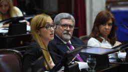 altText(Hay choques por los cargos del Gobierno de Alberto F y se trasladan al Congreso)}