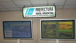 altText(Parálisis en el puerto de Buenos Aires por la protesta de la Prefectura)}