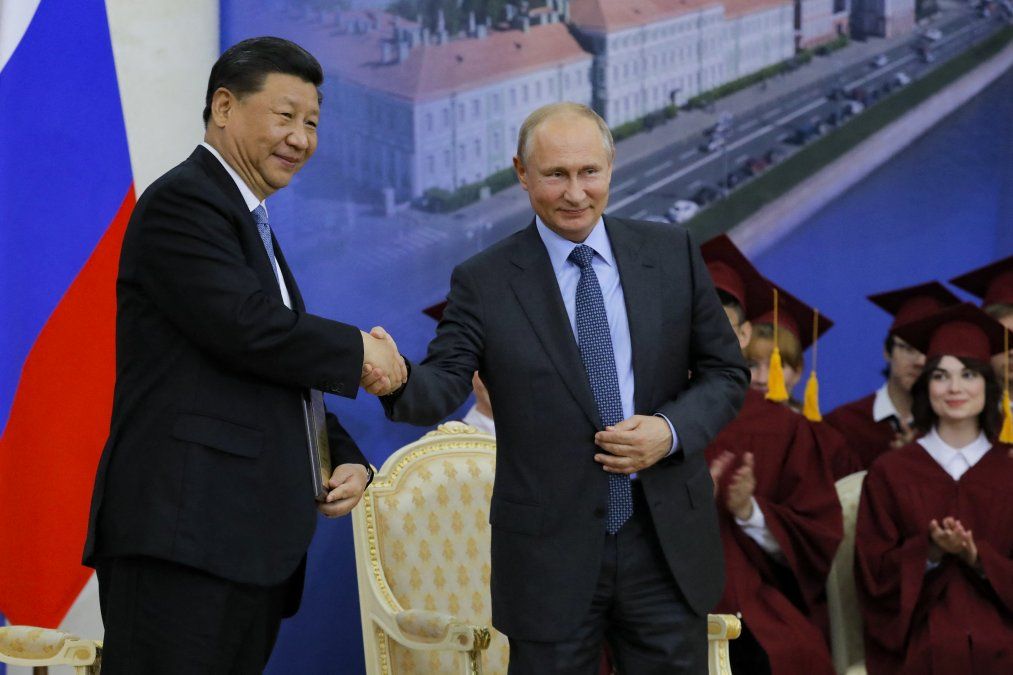 Xi Jinping y Vlad&iacute;mir Putin.